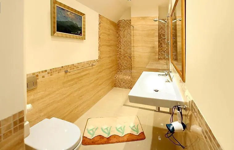 Apartment Lori + Luxer Hotel Zakopane